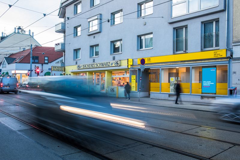 Semioutdoor Post Hietzinger Hauptstraße Wien