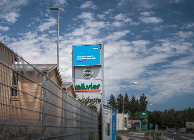 LED Wall 45 Villach Hagebau Mössler - RI Wernberg
