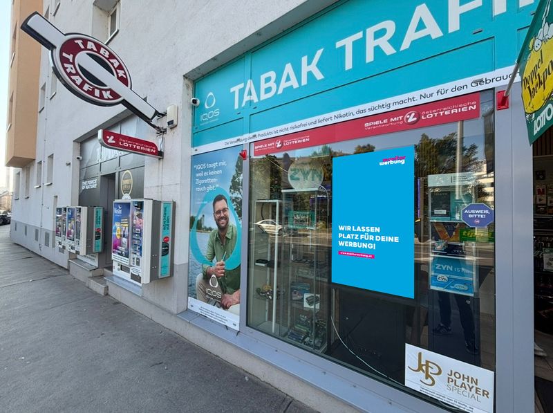 Semioutdoorscreen Kopalgasse Wien