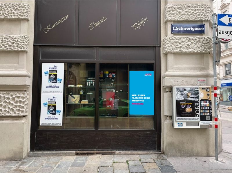 Semioutdoorscreen Wipplingerstraße Wien