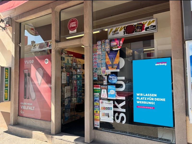 Semioutdoorscreen Josef Wolfik Str. Stockerau