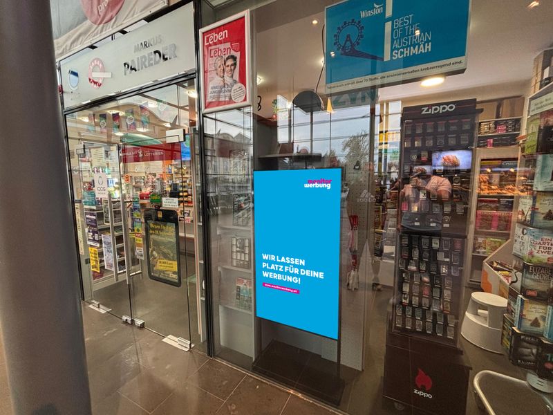 Semioutdoorscreen Westbahnstraße St. Valentin