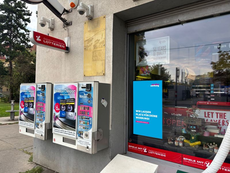 Semioutdoorscreen Raxstraße Wien