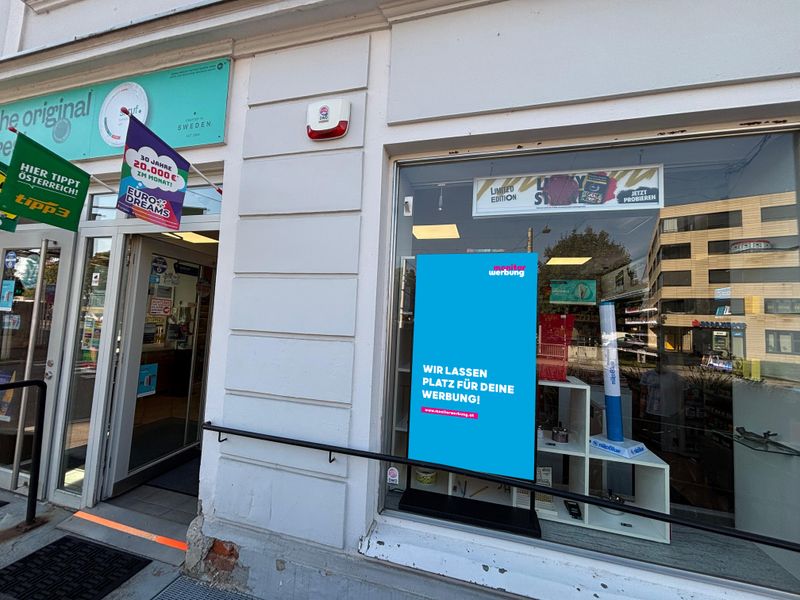 Semioutdoorscreen Lederergasse Linz