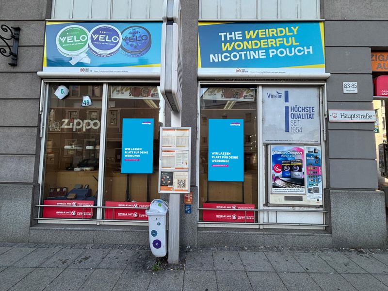 Semioutdoorscreen Hauptstraße Linz