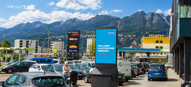 Outdoorstele Greif EKZ Innsbruck Südseite