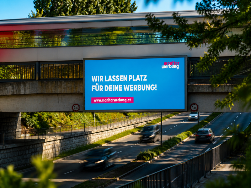 LED Wall 02 Klagenfurt Süd ÖBB Brücke